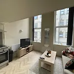 Apartmán Stylish Mezzanine In *