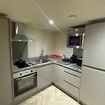 Stylish Mezzanine In Apartmán