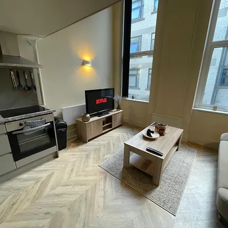 Stylish Mezzanine In * Leeds (West Yorkshire)